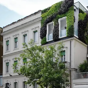 The B Place Hotel